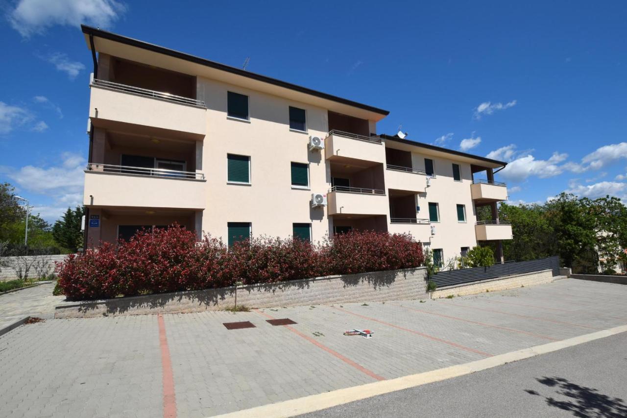 Apartments Medna Čižići Exteriör bild