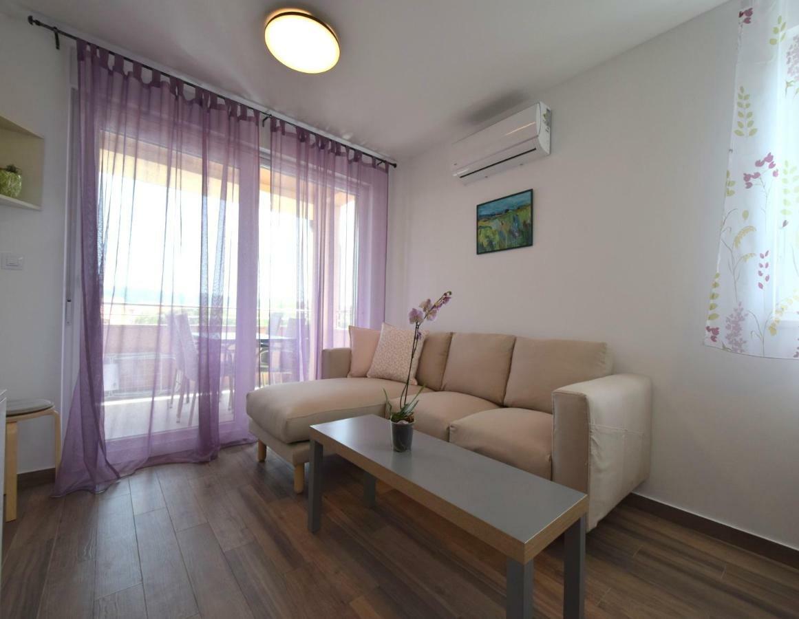 Apartments Medna Čižići Exteriör bild