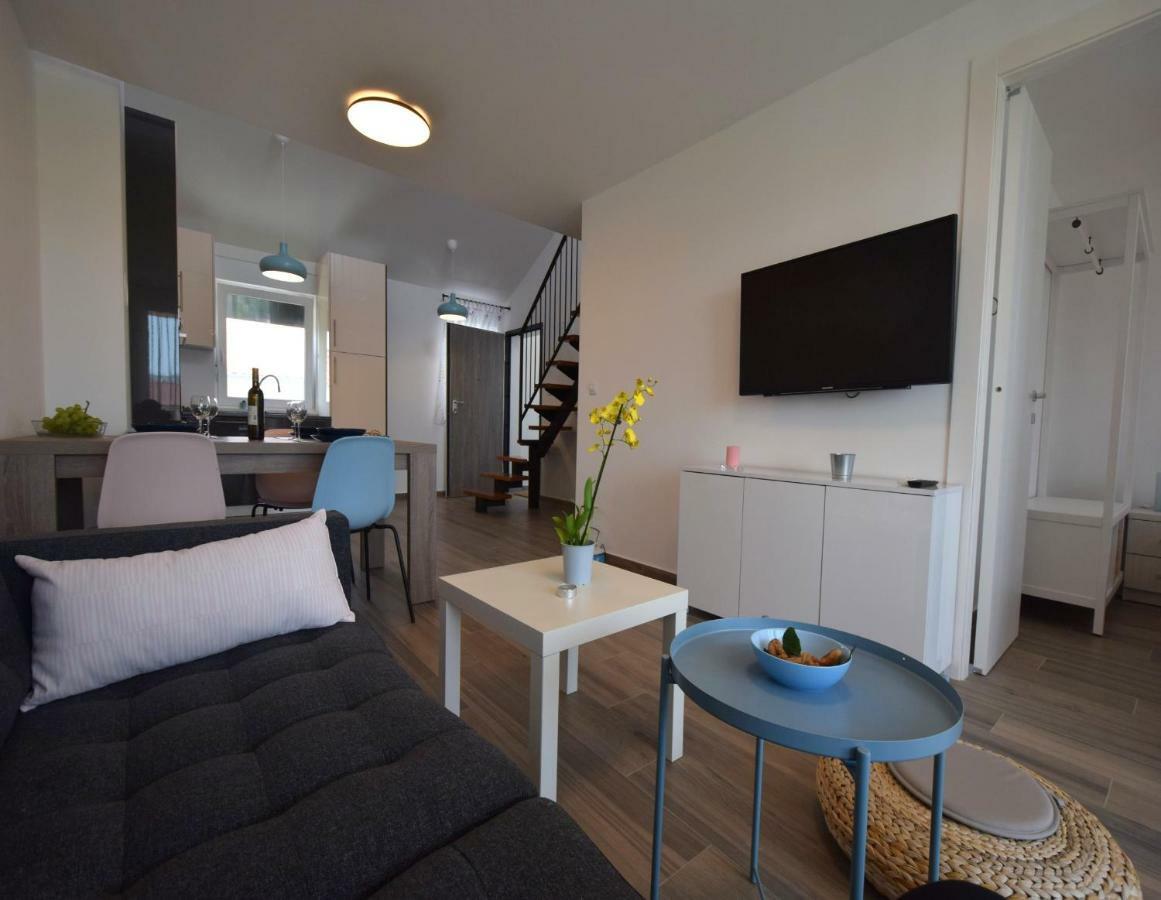 Apartments Medna Čižići Exteriör bild