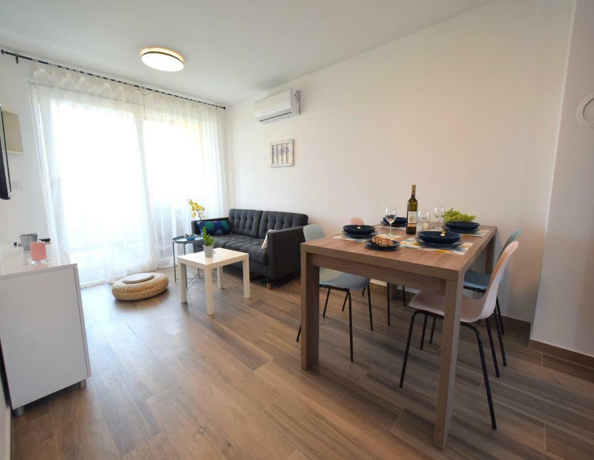 Apartments Medna Čižići Exteriör bild